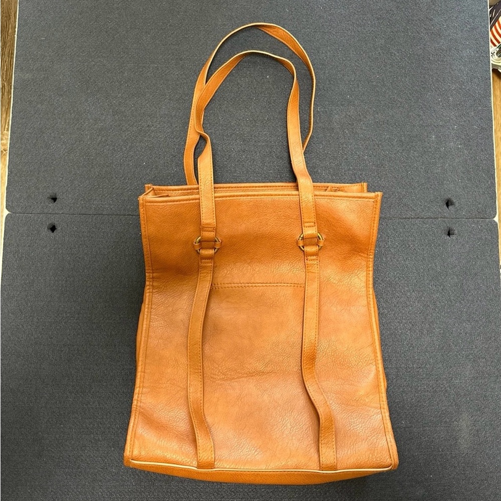 Universal Thread Tan/Camel Leather Tote Bag